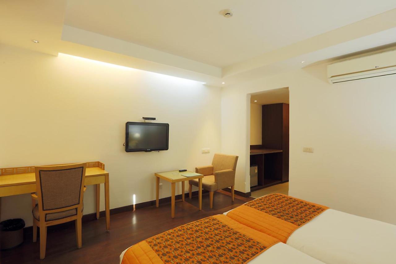 Hotel Arch Plaza - Near Yashobhoomi Convention Centre Dwarka ニューデリー エクステリア 写真
