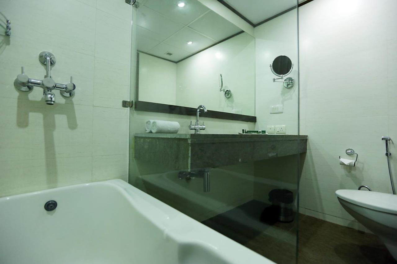 Hotel Arch Plaza - Near Yashobhoomi Convention Centre Dwarka ニューデリー エクステリア 写真